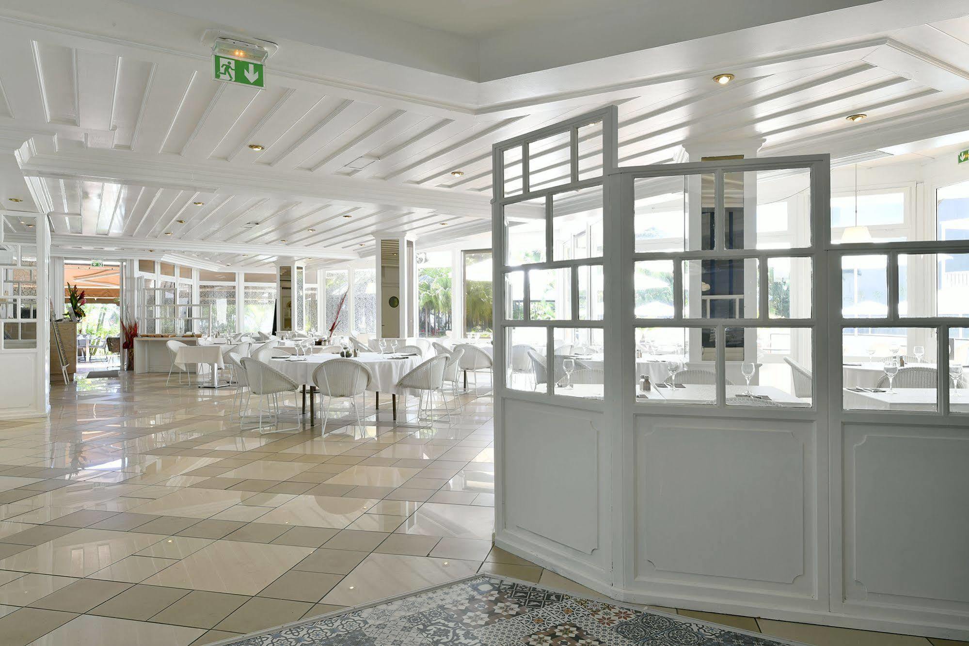 Hotel Le Saint Denis Zewnętrze zdjęcie