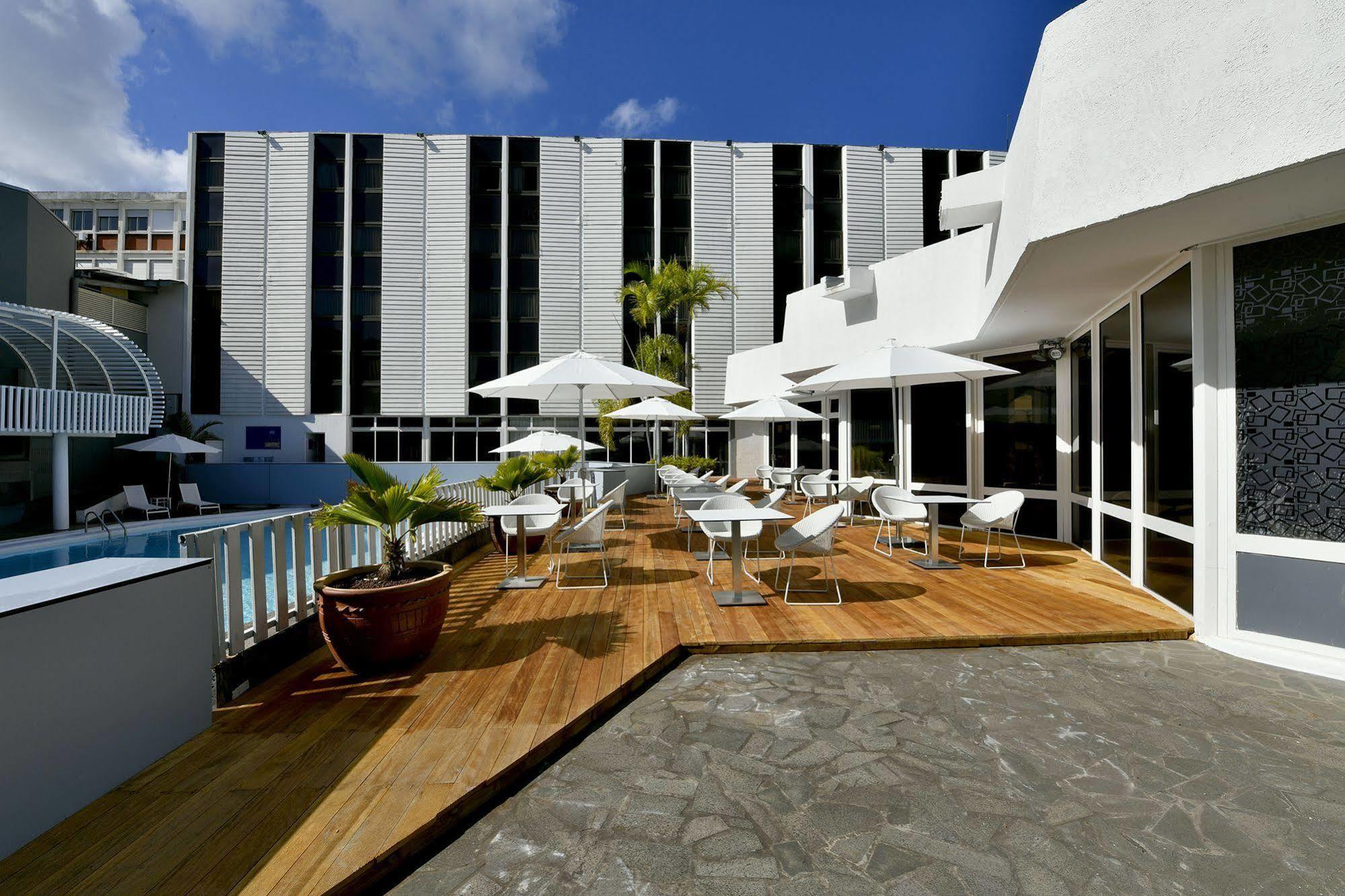Hotel Le Saint Denis Zewnętrze zdjęcie