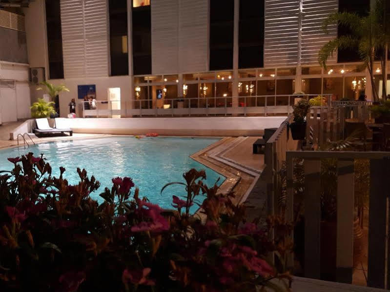 Hotel Le Saint Denis Zewnętrze zdjęcie